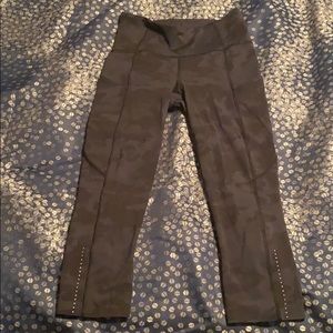 Camo Lululemon Cropped Legging